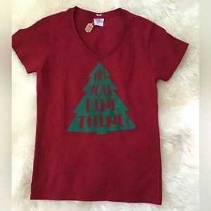NWT BsunE Original green “hey you pine thing” on a small red women’s ss T-shirt